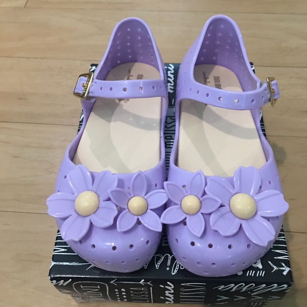 Mini Melissa Size 10